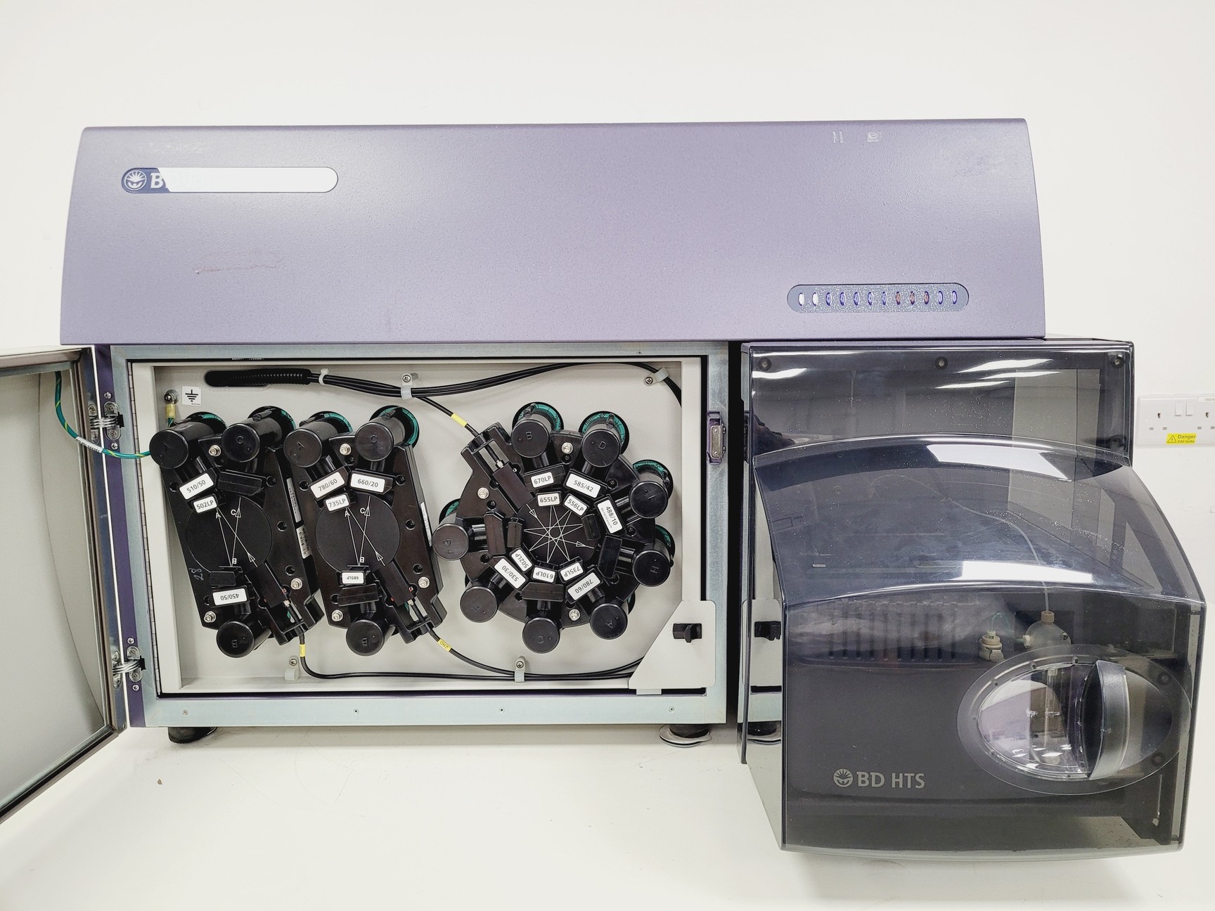 Image of BD FACSCanto II Flow Cytometer with Fluidics Cart - Spares/Repair