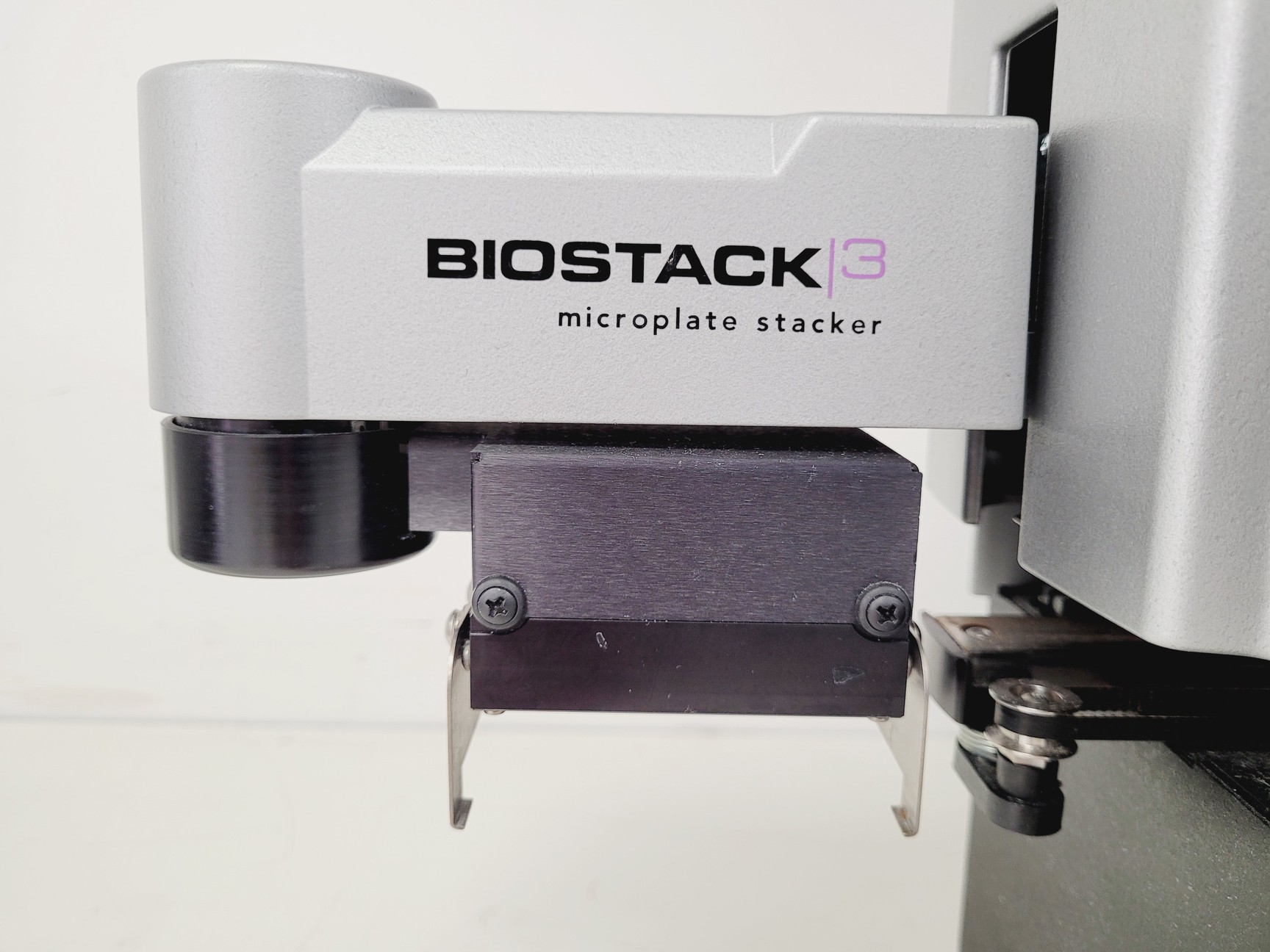 Image of BioTek 405 TS Microplate Washer w/ Biostack 3 Microplate Stacker & Vacuum Pump 2