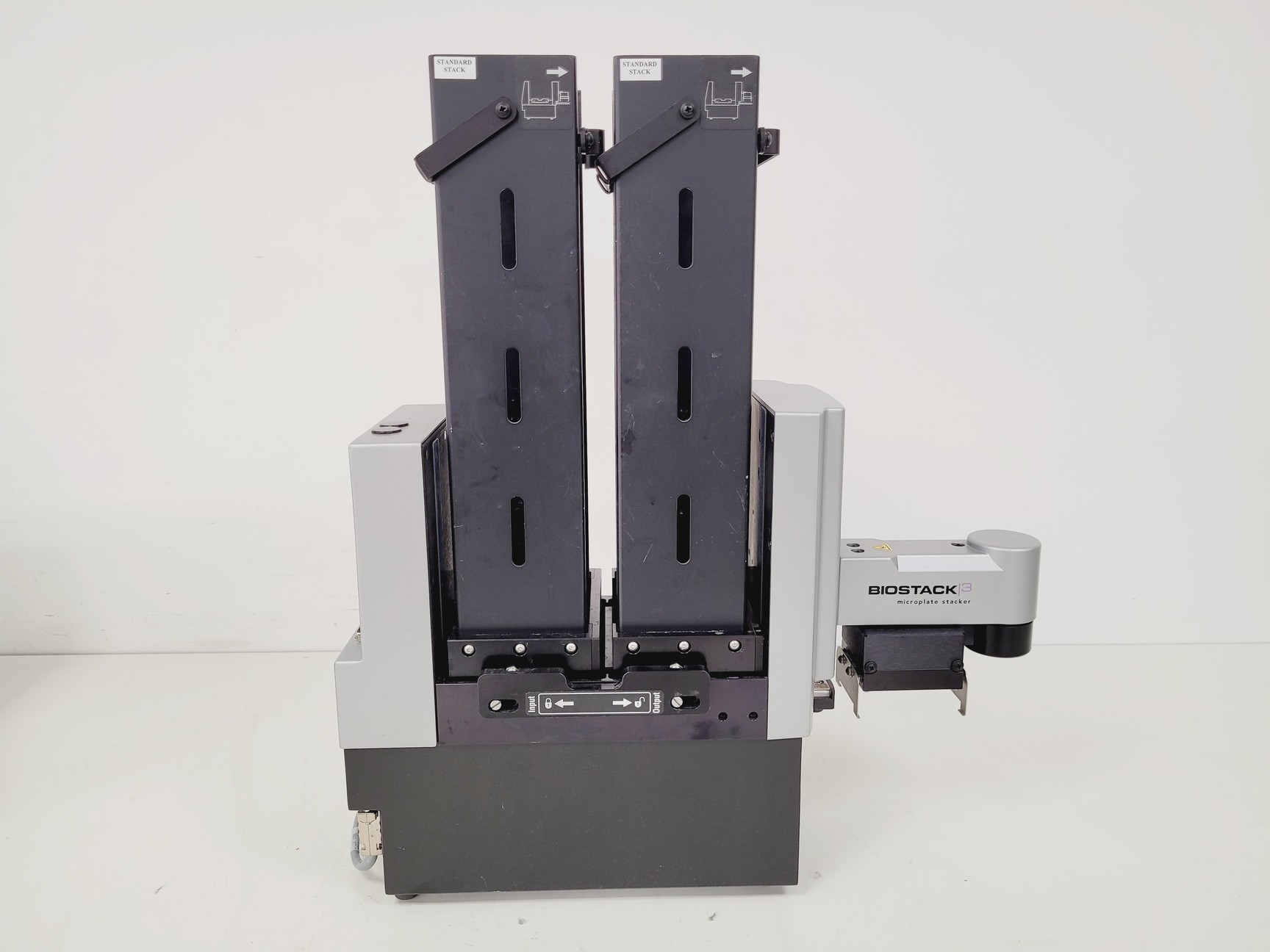 Image of BioTek 405 TS Microplate Washer w/ Biostack 3 Microplate Stacker & Vacuum Pump 2