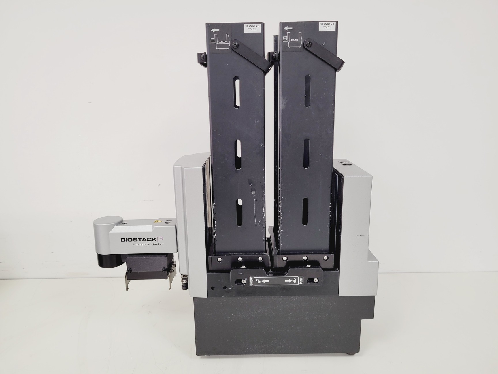 Image of BioTek 405 TS Microplate Washer w/ Biostack 3 Microplate Stacker & Vacuum Pump 2