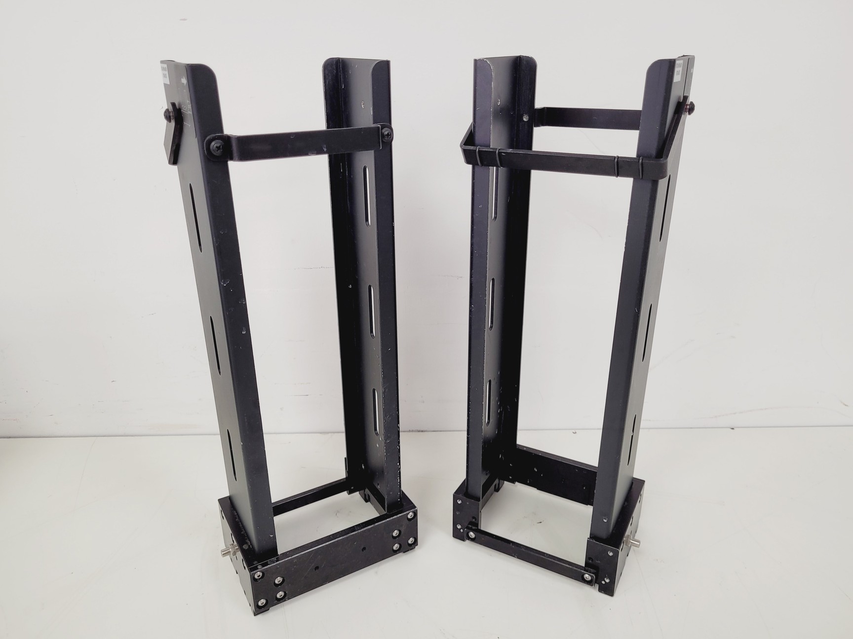 Image of BioTek 405 TS Microplate Washer w/ Biostack 3 Microplate Stacker & Vacuum Pump 2