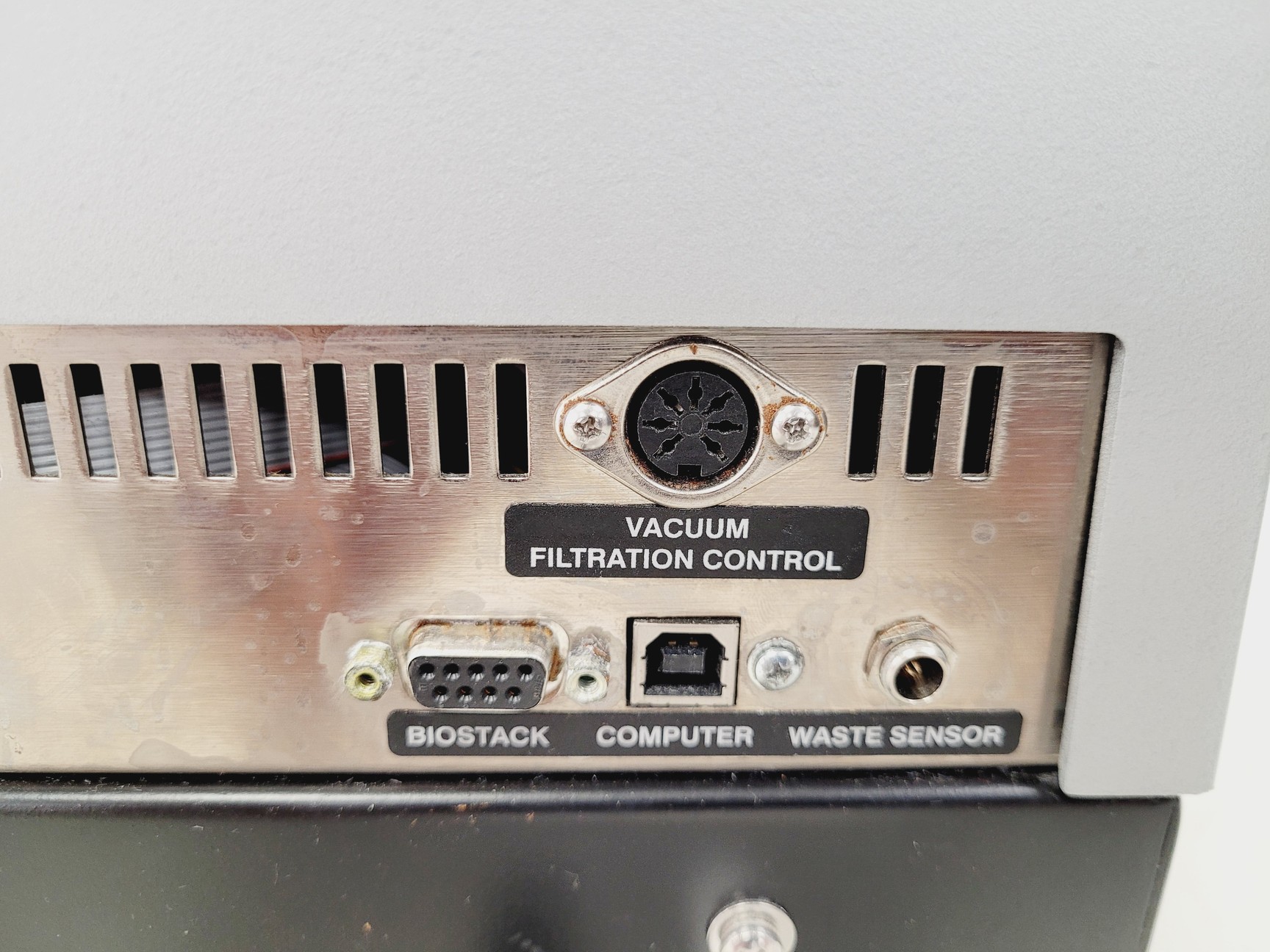 Image of BioTek 405 TS Microplate Washer w/ Biostack 3 Microplate Stacker & Vacuum Pump 2