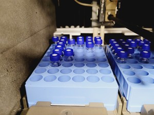Thumbnail image of Waters nanoACQUITY UPLC