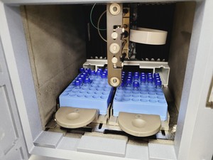 Thumbnail image of Waters nanoACQUITY UPLC