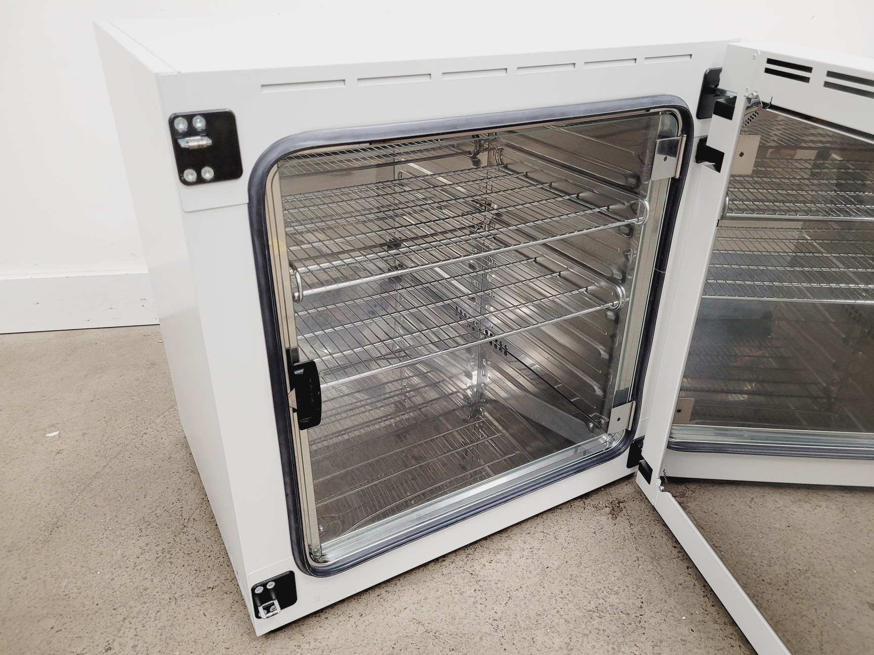 Image of Binder BD 115 Incubator Lab