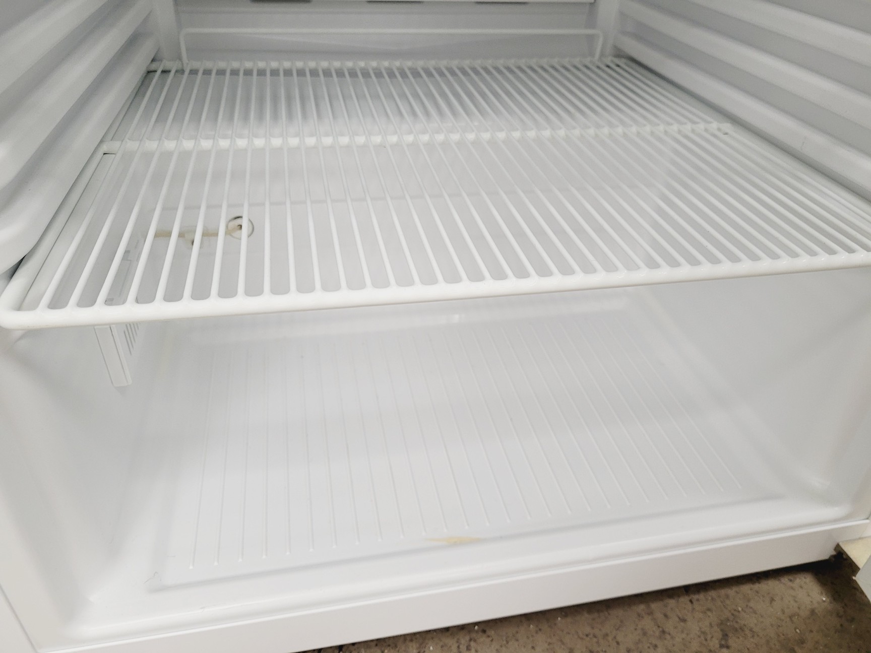 Image of Liebherr LKUv Model 1610 MediLine Fridge Lab