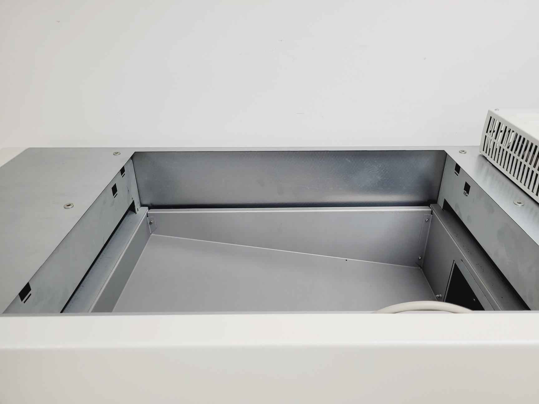 Image of Thermo Scientific Class 2 Safe 2020 1.2 Biological Safety Cabinet Lab