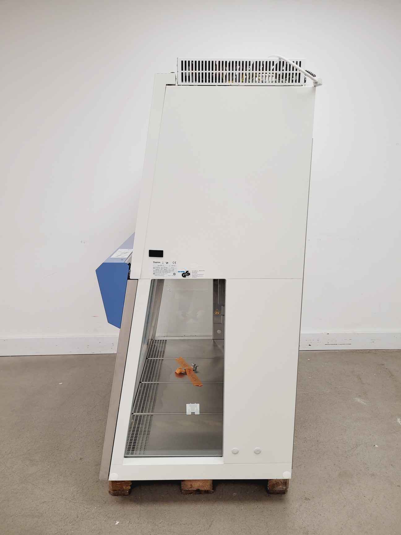 Image of Thermo Scientific Class 2 Safe 2020 1.2 Biological Safety Cabinet Lab