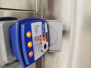 Thumbnail image of Thermo Scientific 2020 1.2 Class 2 Safe Biological Safety Cabinet Lab