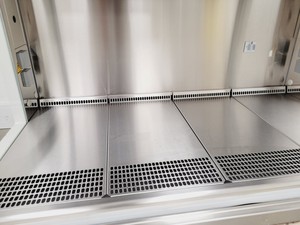 Thumbnail image of Thermo Scientific 2020 1.2 Class 2 Safe Biological Safety Cabinet Lab