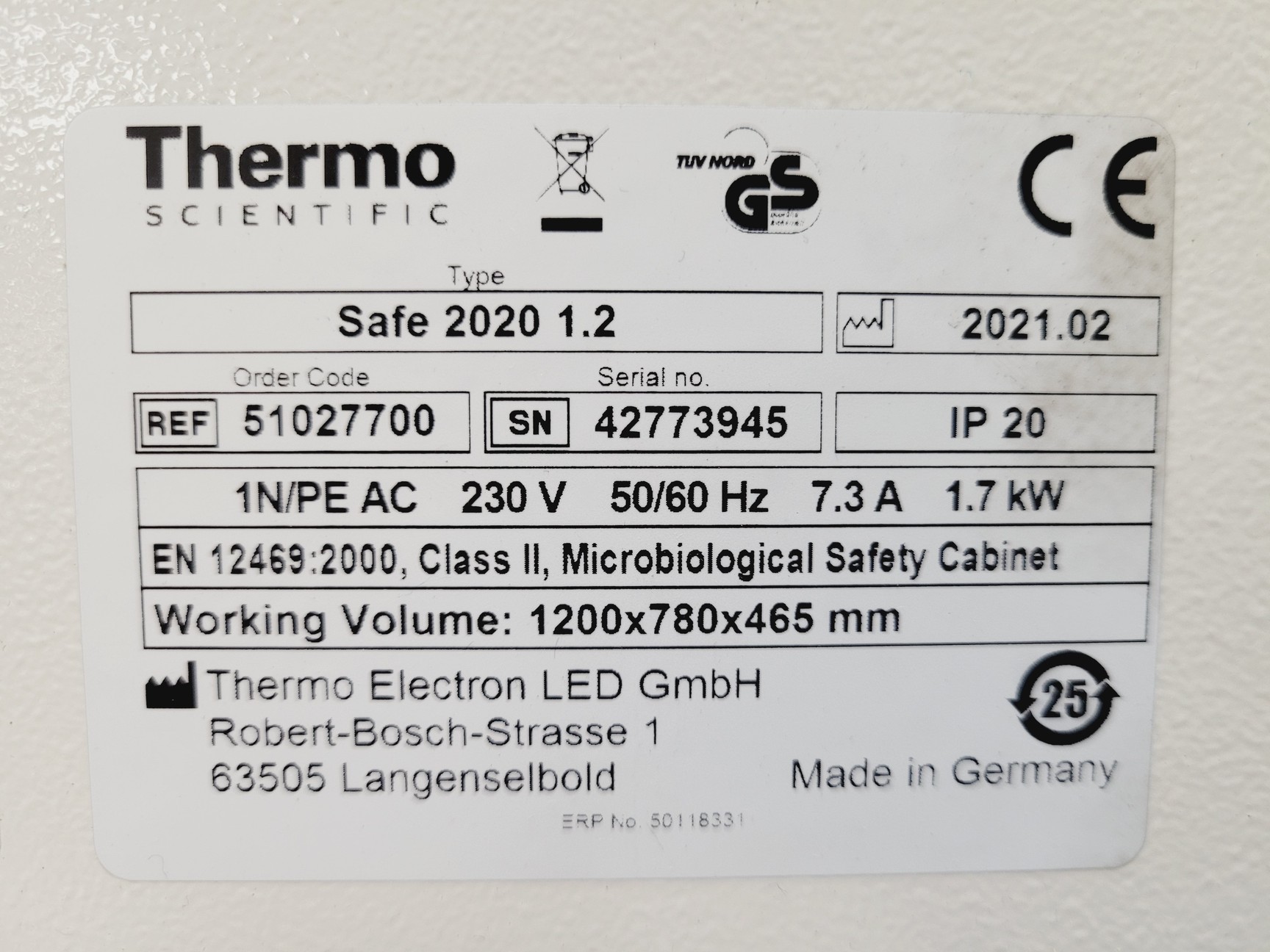 Image of Thermo Scientific 2020 1.2 Class 2 Safe Biological Safety Cabinet Lab