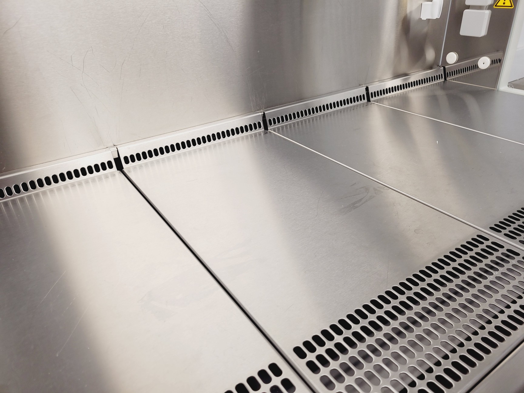 Image of Thermo Scientific Class 2 Safe Model 2020 1.2 Biological Safety Cabinet