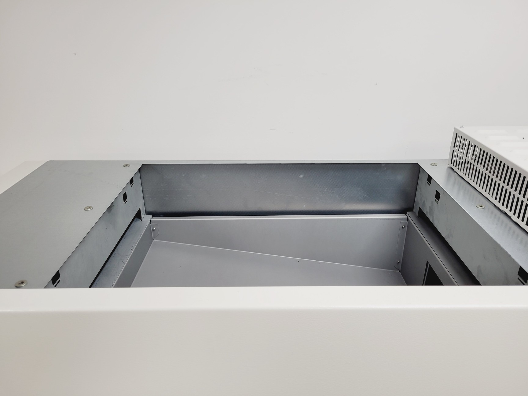 Image of Thermo Scientific Class 2 Safe Model 2020 1.2 Biological Safety Cabinet