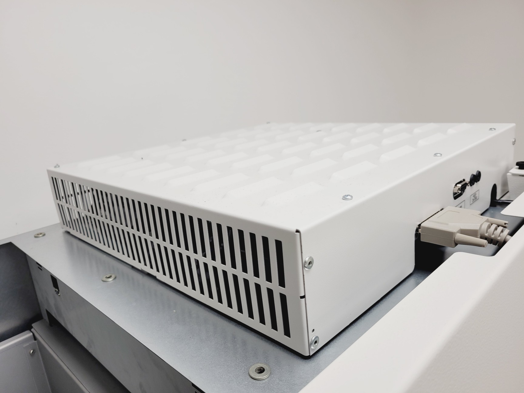 Image of Thermo Scientific Class 2 Safe Model 2020 1.2 Biological Safety Cabinet