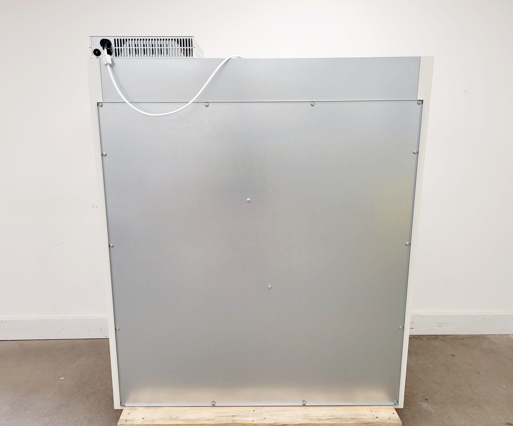 Image of Thermo Scientific Type Class 2 Safe 2020 1.2 Biological Safety Cabinet