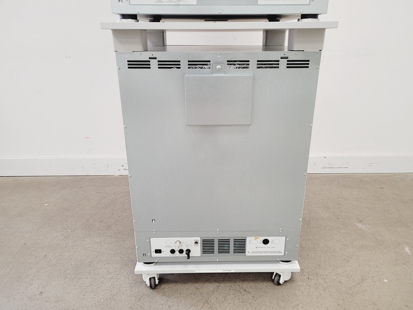 Image of Binder CB 170 Double Stack CO2 Incubator (2021) Lab