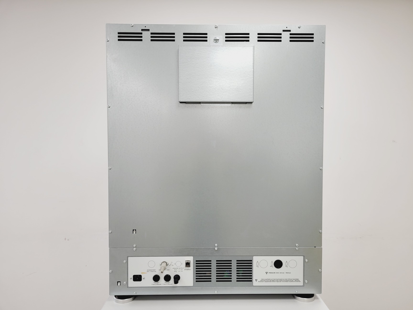 Image of Binder CB 170 Double Stack CO2 Incubator (2021) Lab