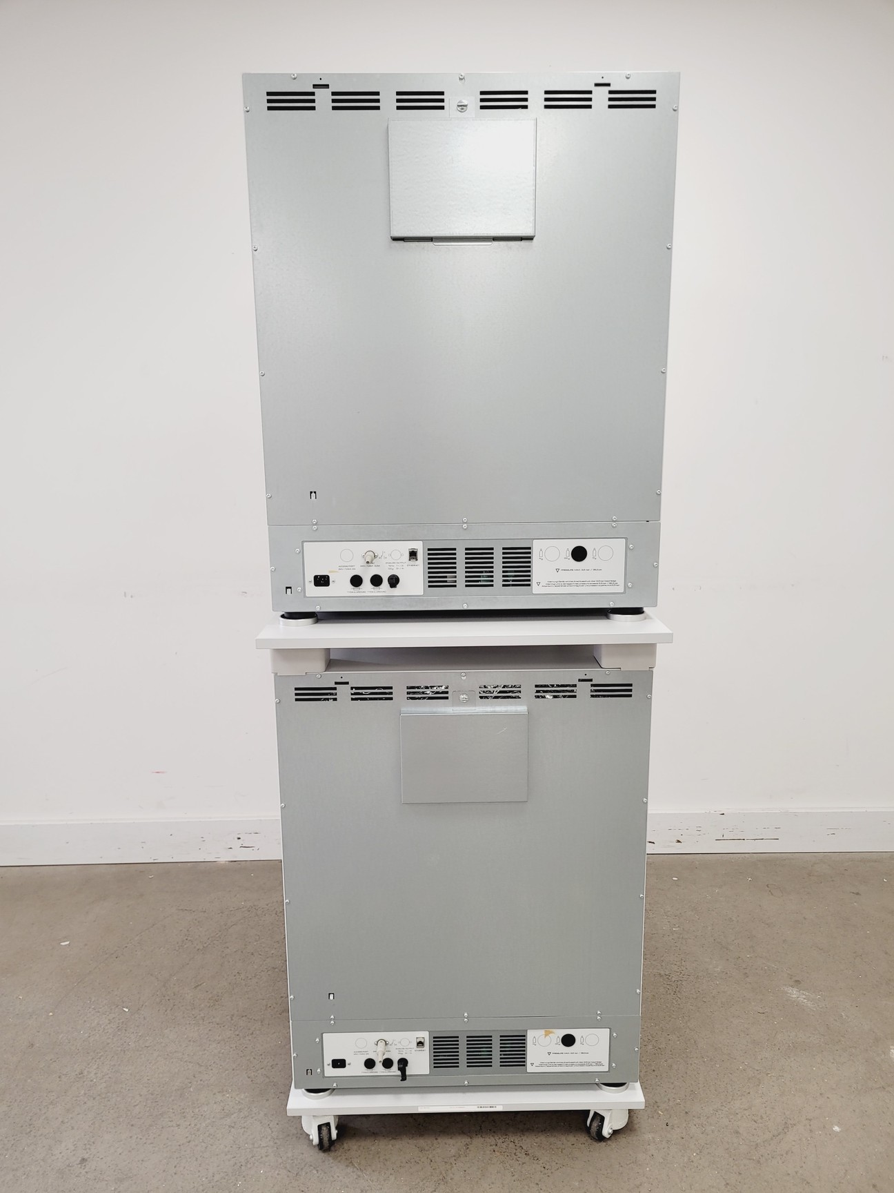 Image of Binder CB 170 Double Stack CO2 Incubator (2021) Lab