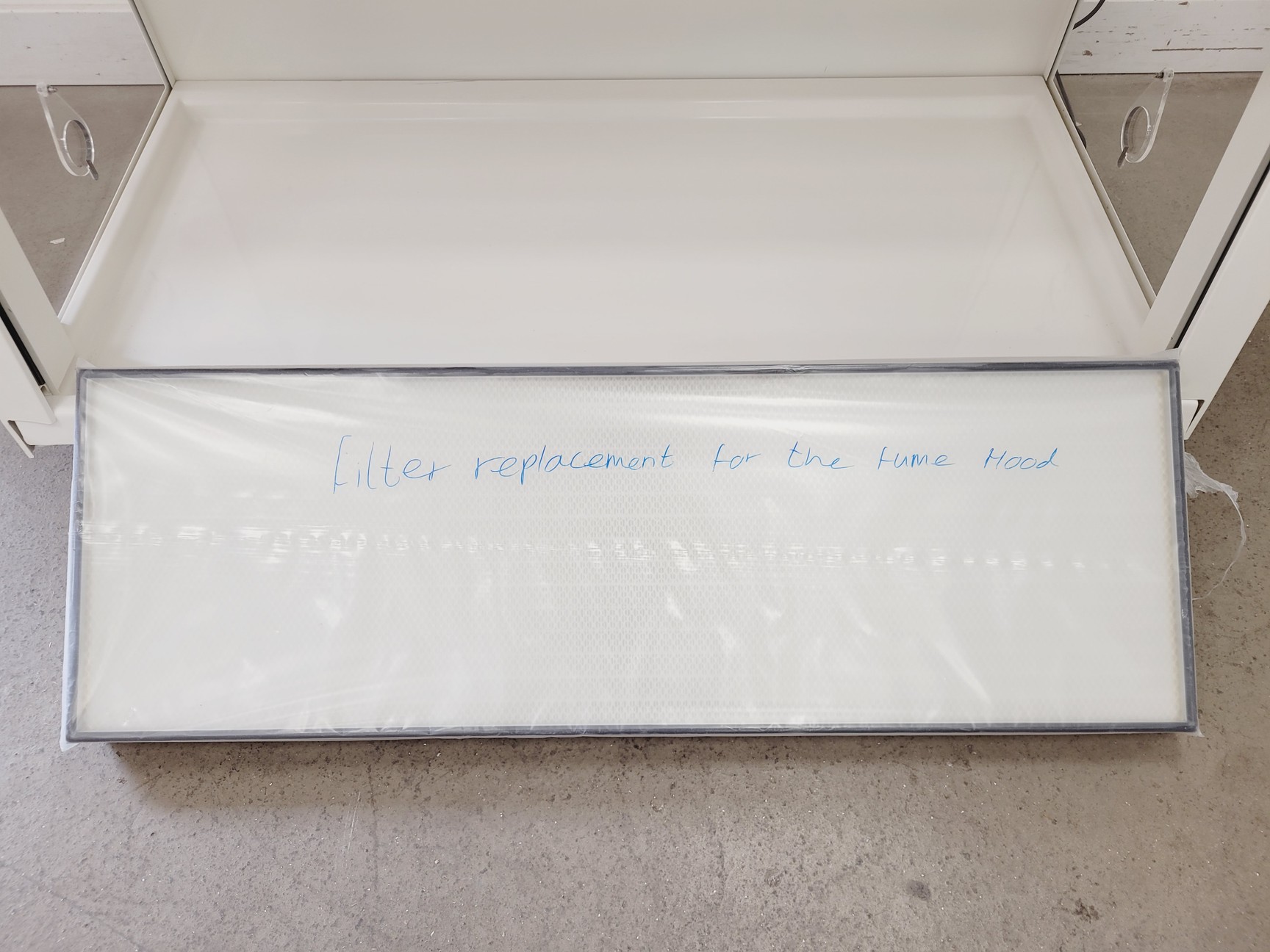 Image of Monmouth Scientific Circulaire T-PRO CTP1400 Ductless Fume Hood