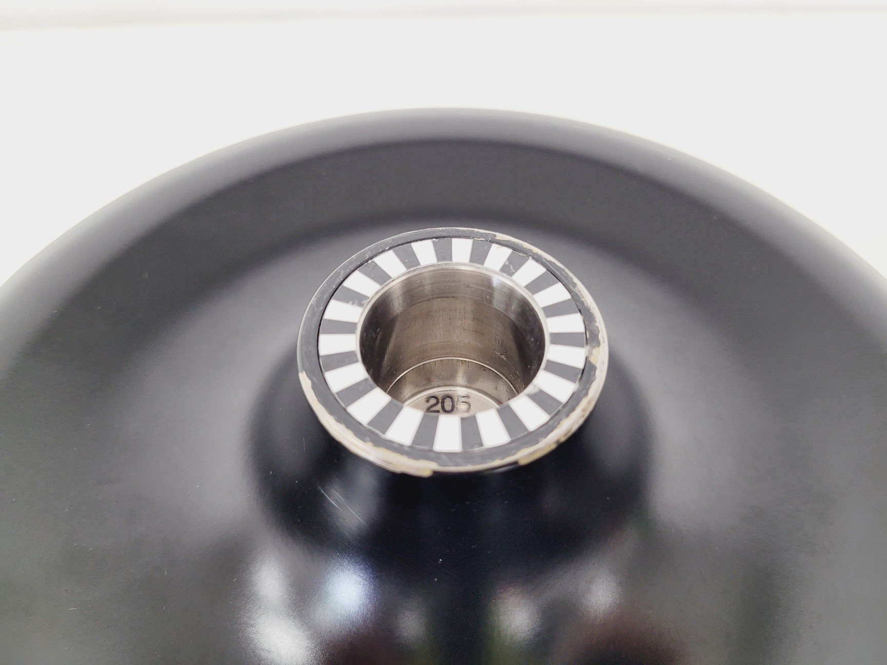 Image of Thermo Scientific T-1250 Fixed Angle Rotor 50,000rpm