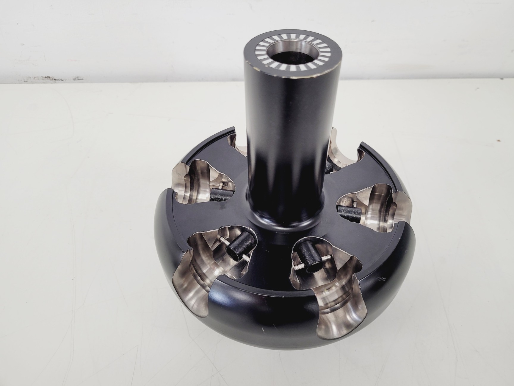 Image of Thermo Scientific TH-641 Swinging Bucket Rotor 41,000RPM
