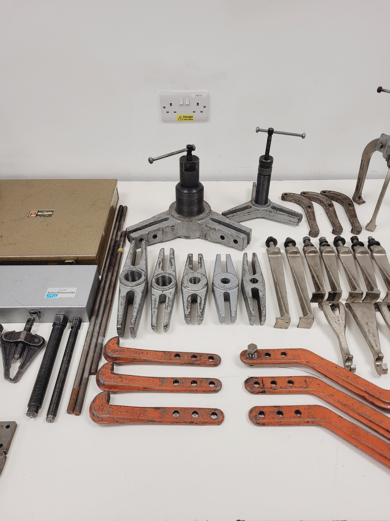 Image of Job Lot of Various Sykes-Pickavant Bearing / Gear Pullers - Spares/Repair 