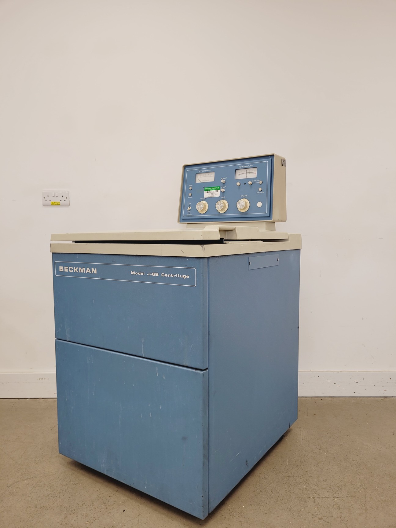 Image of Beckman J-6B Refrigerated Ultracentrifuge w/ JS4.2 rotor & 6 x Buckets Lab