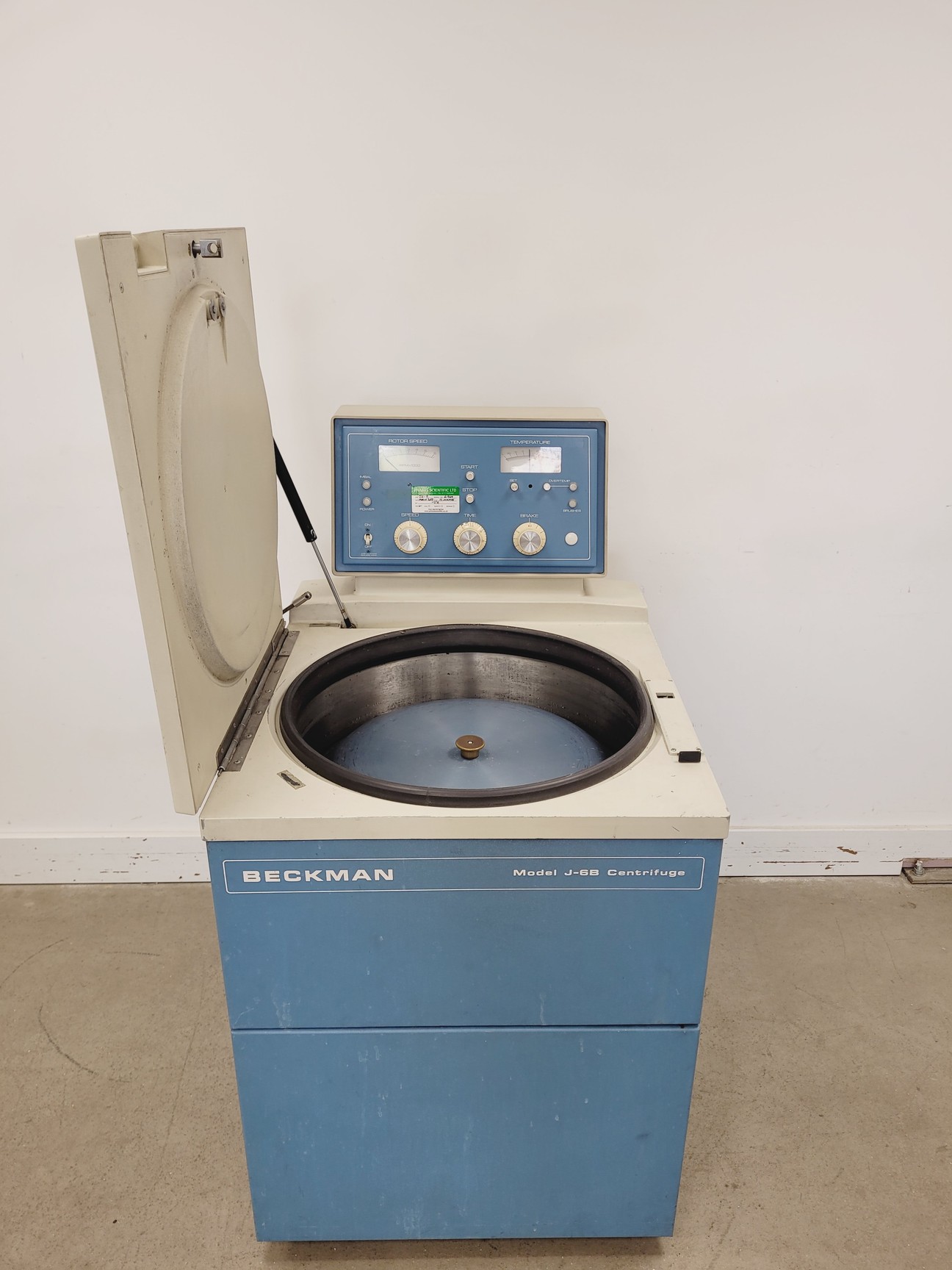 Image of Beckman J-6B Refrigerated Ultracentrifuge w/ JS4.2 rotor & 6 x Buckets Lab