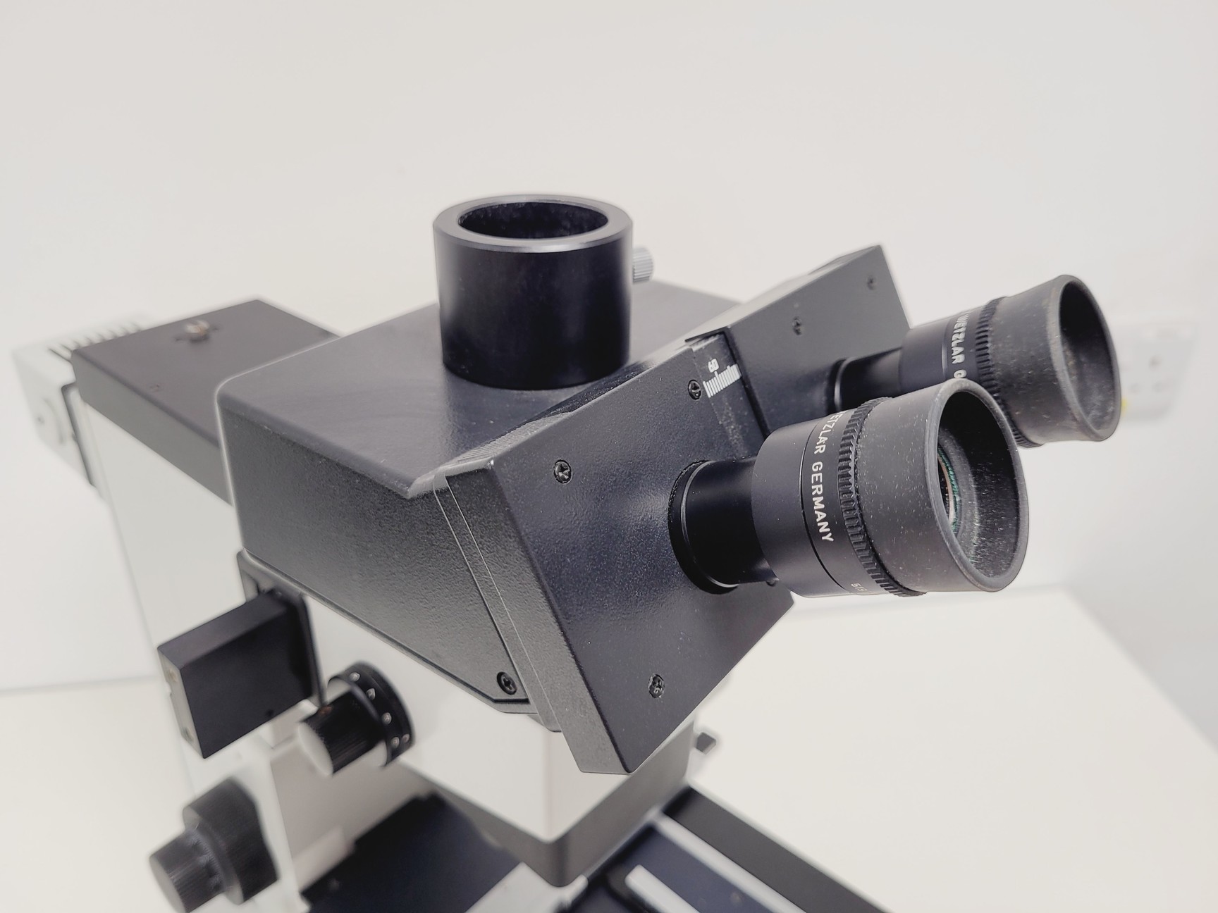 Image of Leitz Labovert FS Microscope w/ 4 x Objectives PHACO 4x/10x/20x/32x Lab