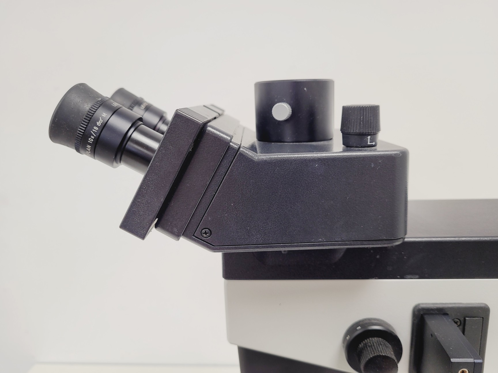 Image of Leitz Labovert FS Microscope w/ 4 x Objectives PHACO 4x/10x/20x/32x Lab
