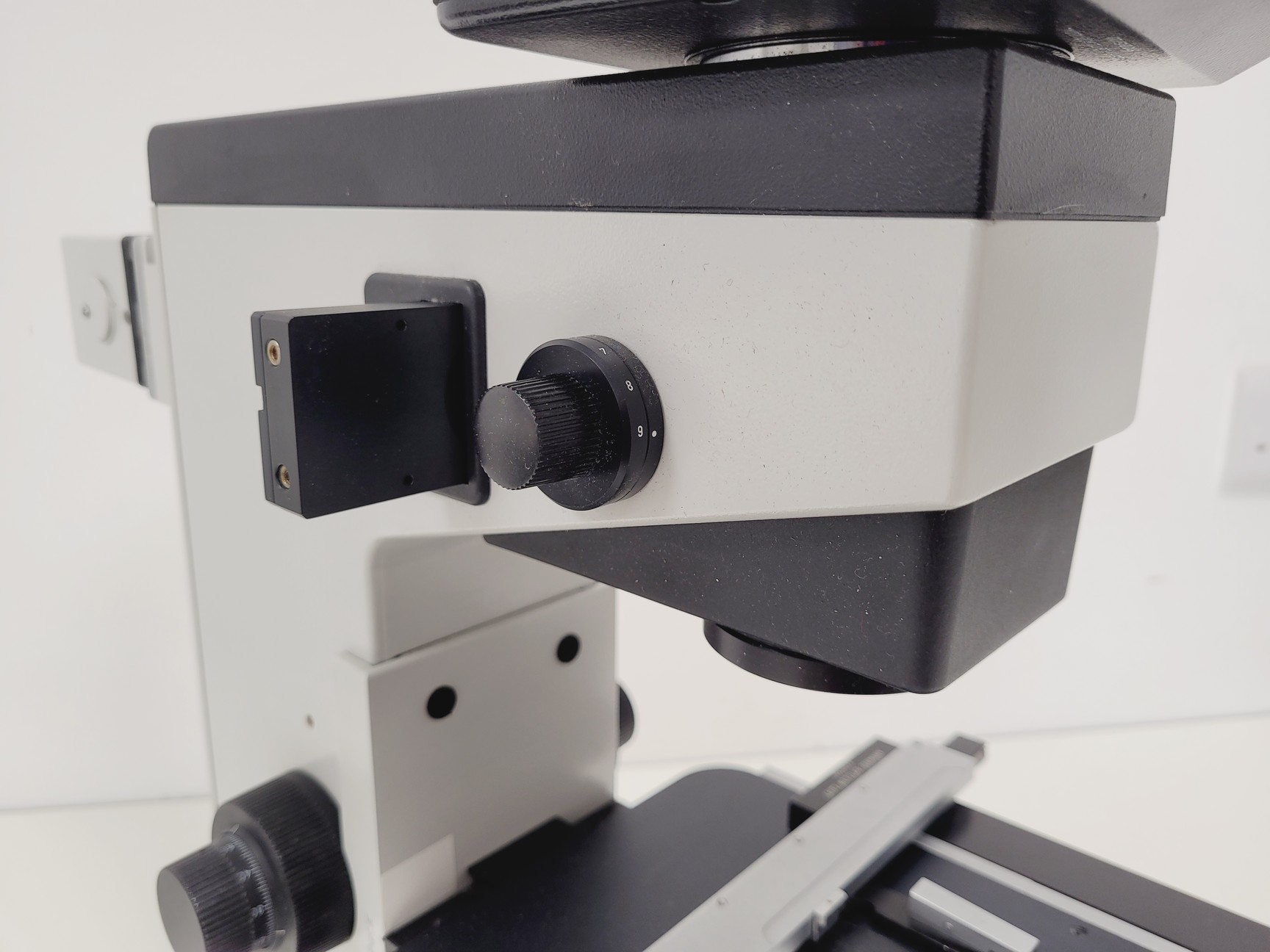 Image of Leitz Labovert FS Microscope w/ 4 x Objectives PHACO 4x/10x/20x/32x Lab