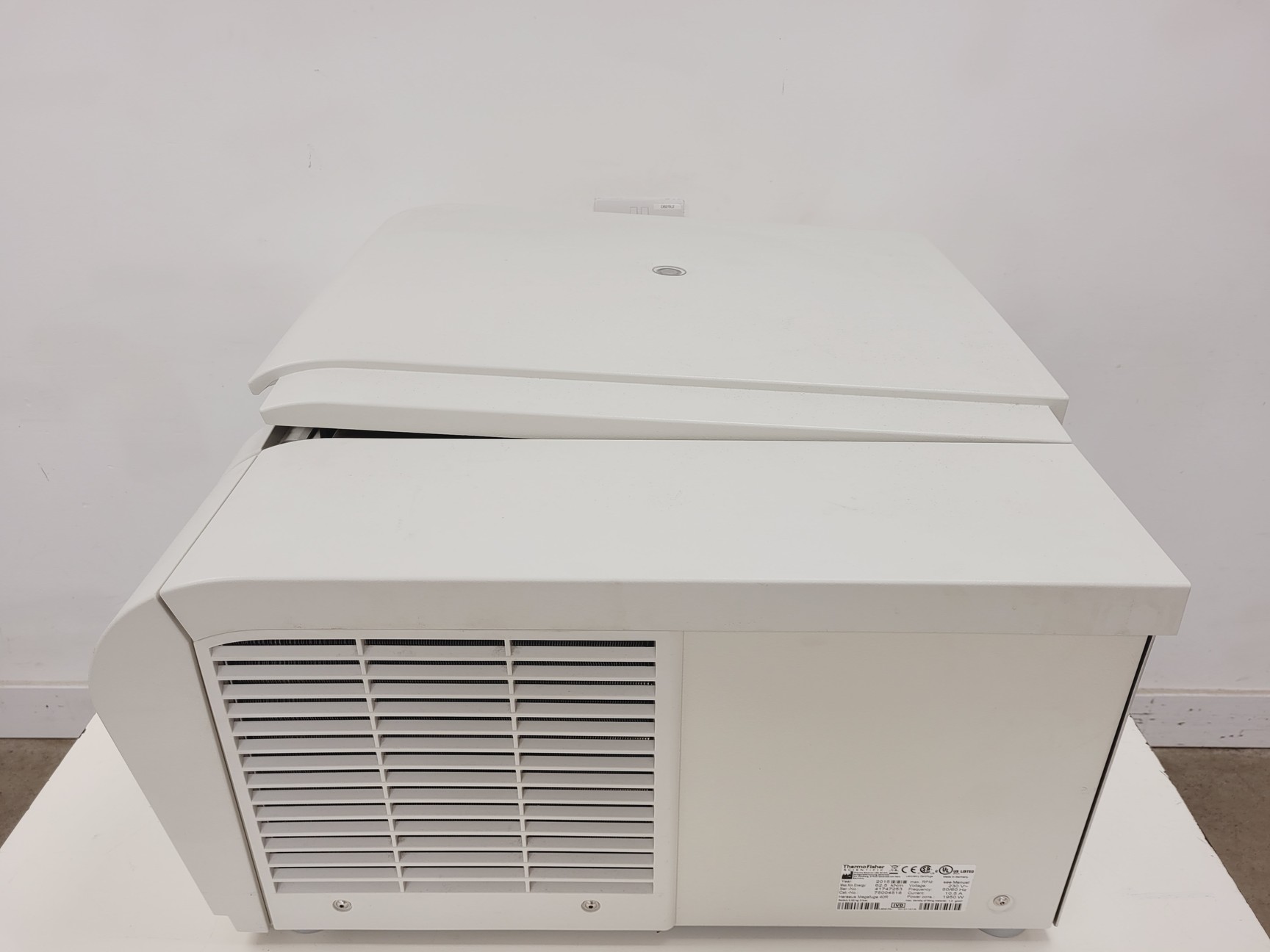 Image of Thermo Scientific Heraeus Megafuge 40R Laboratory Centrifuge Lab Spares/Repair
