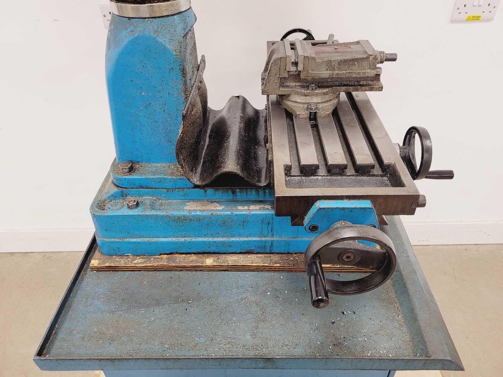 Image of Chester Eagle 30 Variable-Speed Bench Milling Machine – Single Phase