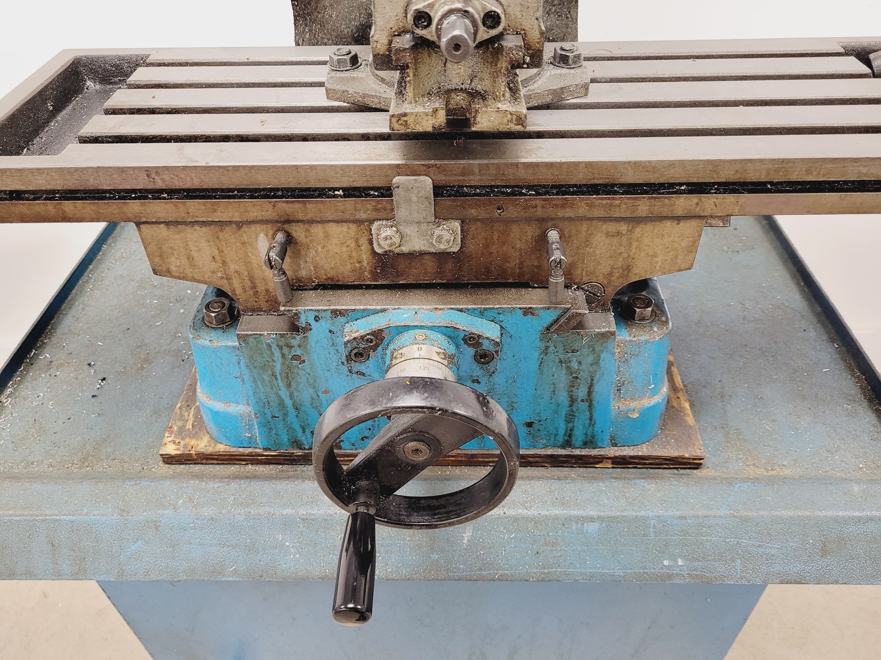 Image of Chester Eagle 30 Variable-Speed Bench Milling Machine – Single Phase