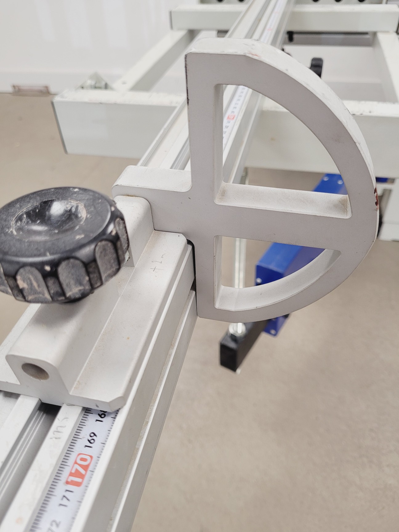 Image of Axminster Industrial Series P30/2200 Panel Saw 953440