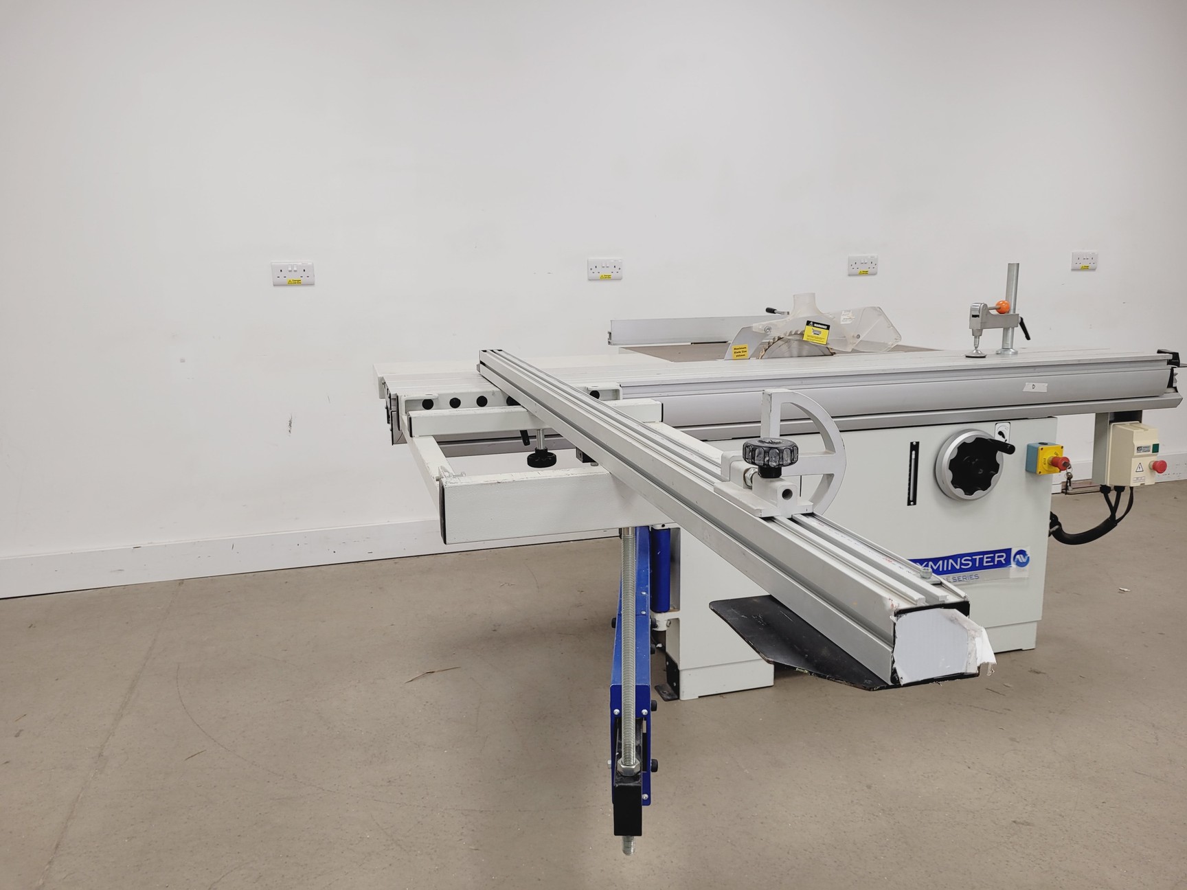 Image of Axminster Industrial Series P30/2200 Panel Saw 953440