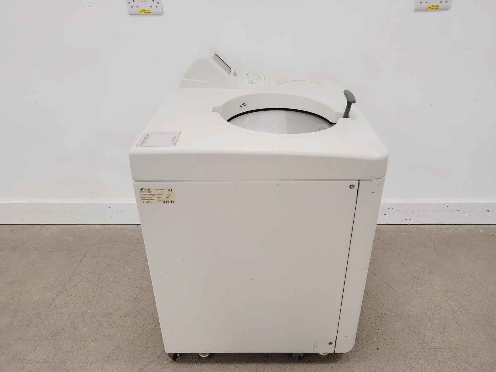 Image of Sorvall Discovery 100SE Ultracentrifuge - No Rotor Included Lab