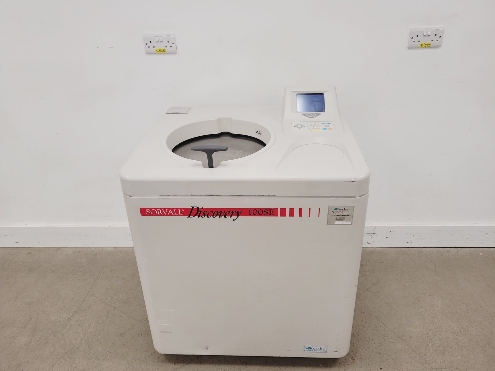 Image of Sorvall Discovery 100SE Ultracentrifuge - No Rotor Included Lab