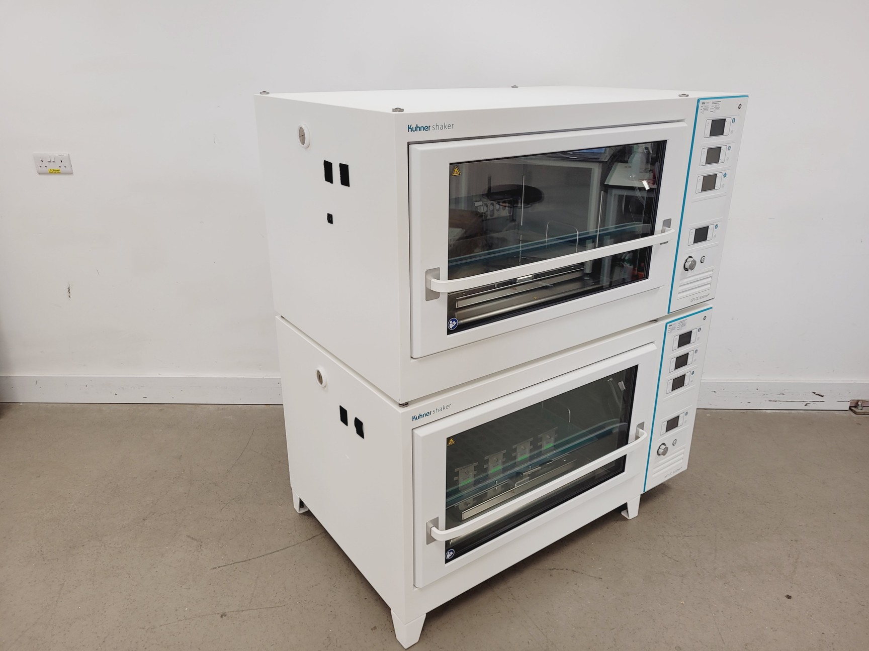 Image of Kuhner Shaker ISF1-ZC EcoDew Shaking Incubator Double Stack Lab