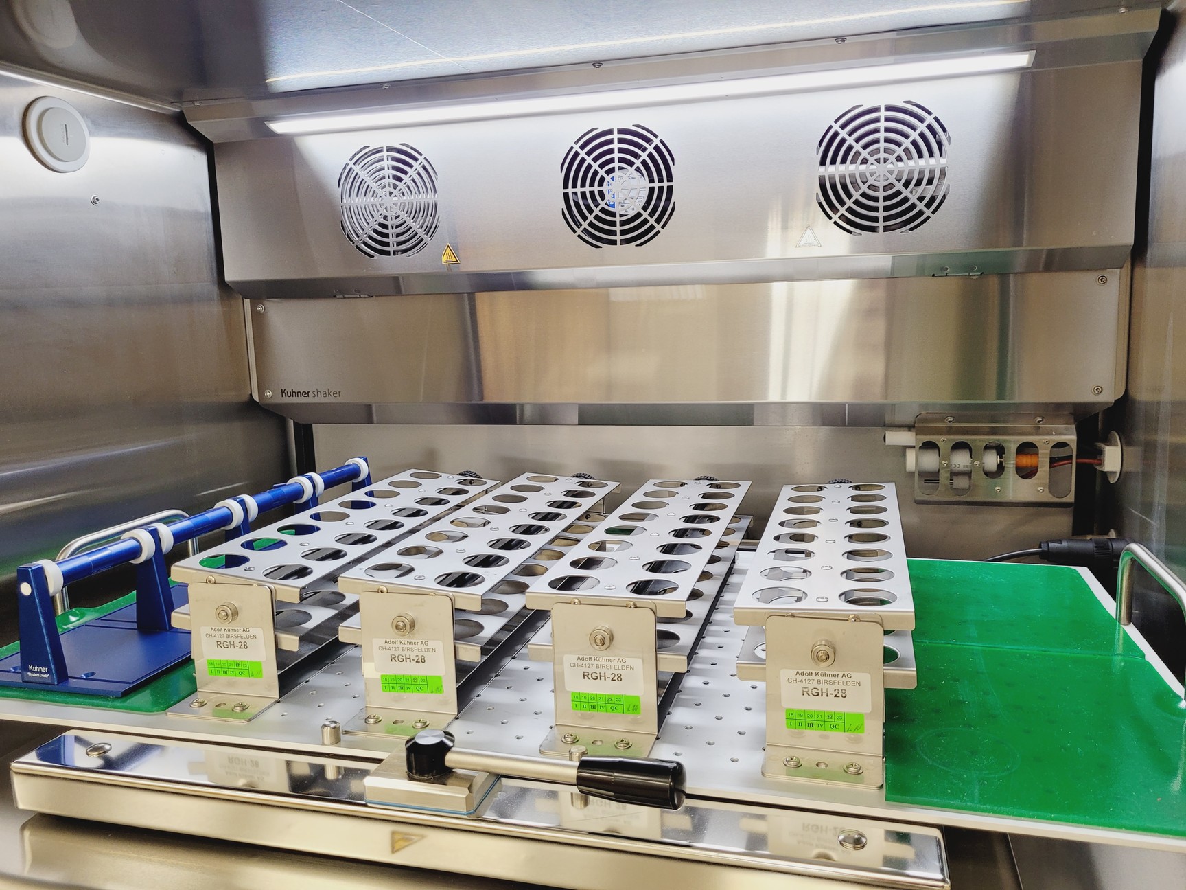 Image of Kuhner Shaker ISF1-ZC EcoDew Shaking Incubator Double Stack Lab