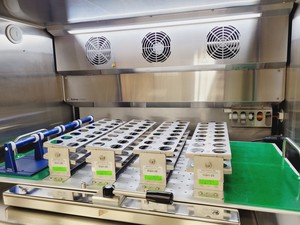 Thumbnail image of Kuhner Shaker ISF1-ZC EcoDew Shaking Incubator Double Stack Lab