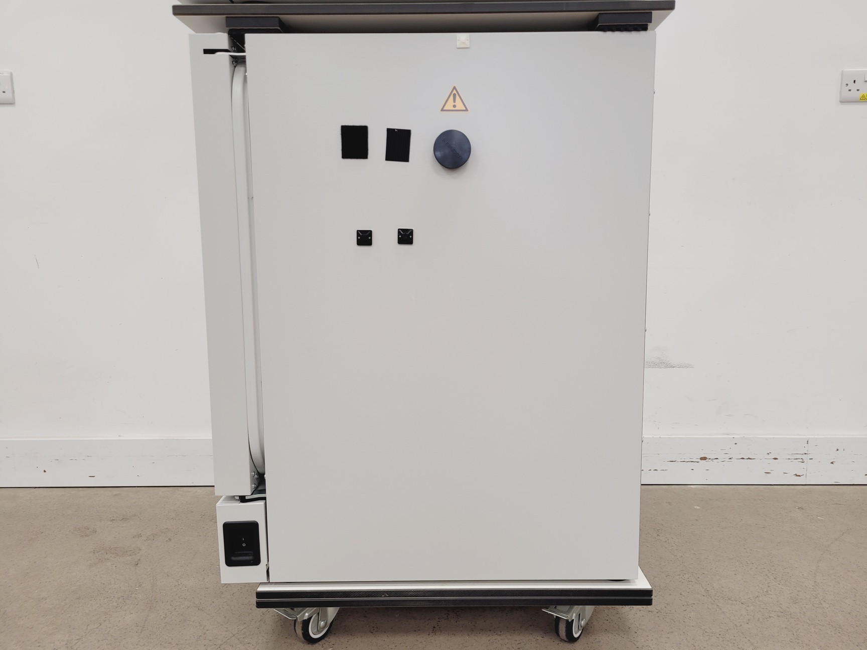 Image of Binder CB160 E6.1 Co2 Incubator Double Stack 9140-0092 Lab