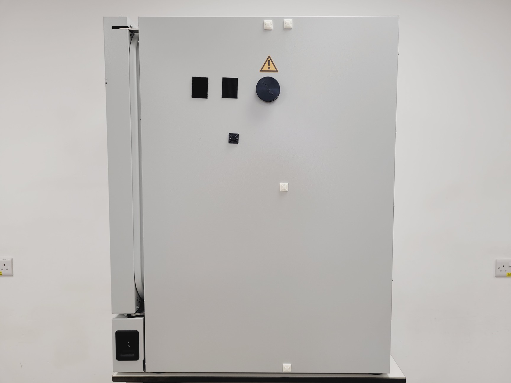 Image of Binder CB160 E6.1 Co2 Incubator Double Stack 9140-0092 Lab