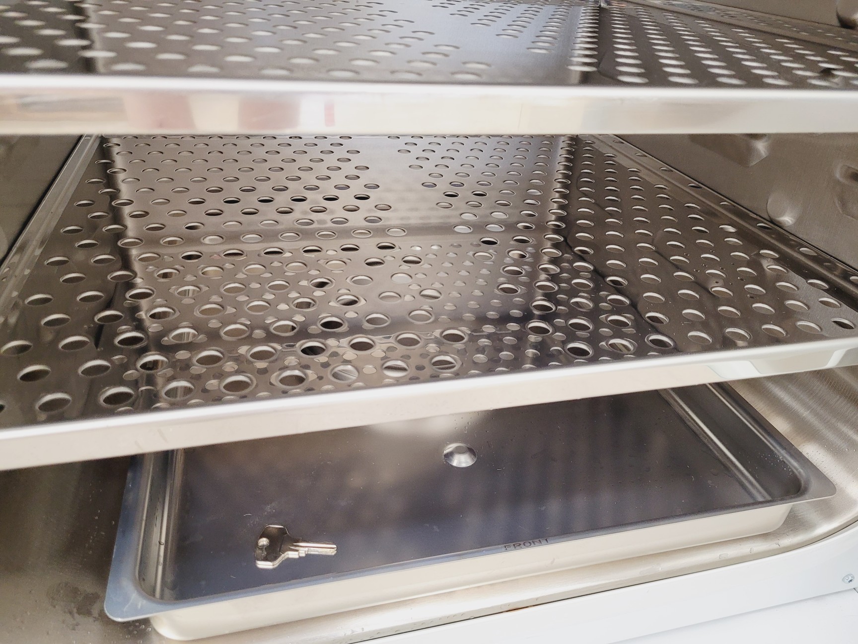 Image of Binder CB160 E6.1 Co2 Incubator Double Stack 9140-0092 Lab