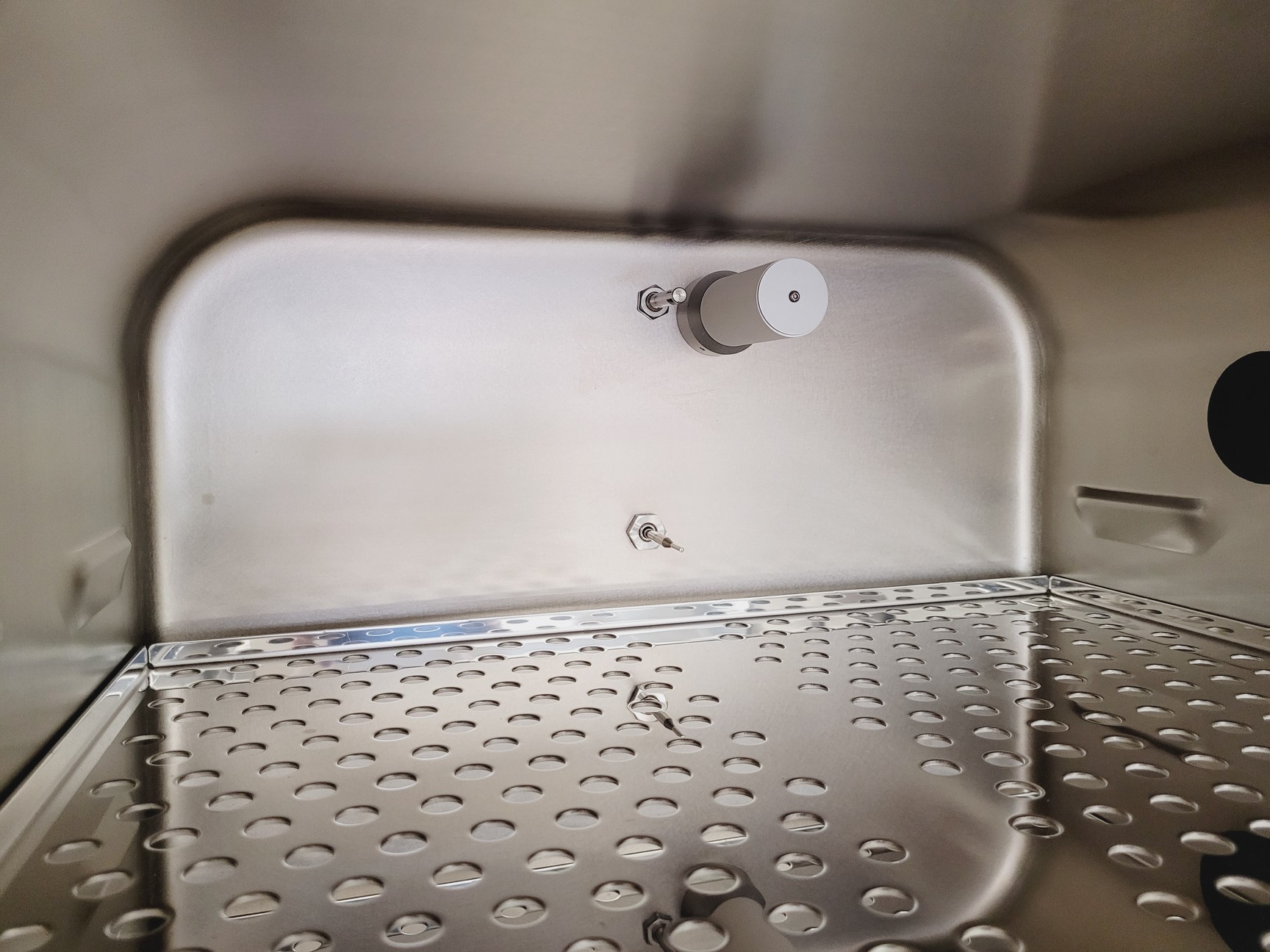 Image of Binder CB160 E6.1 Co2 Incubator Double Stack 9140-0092 Lab