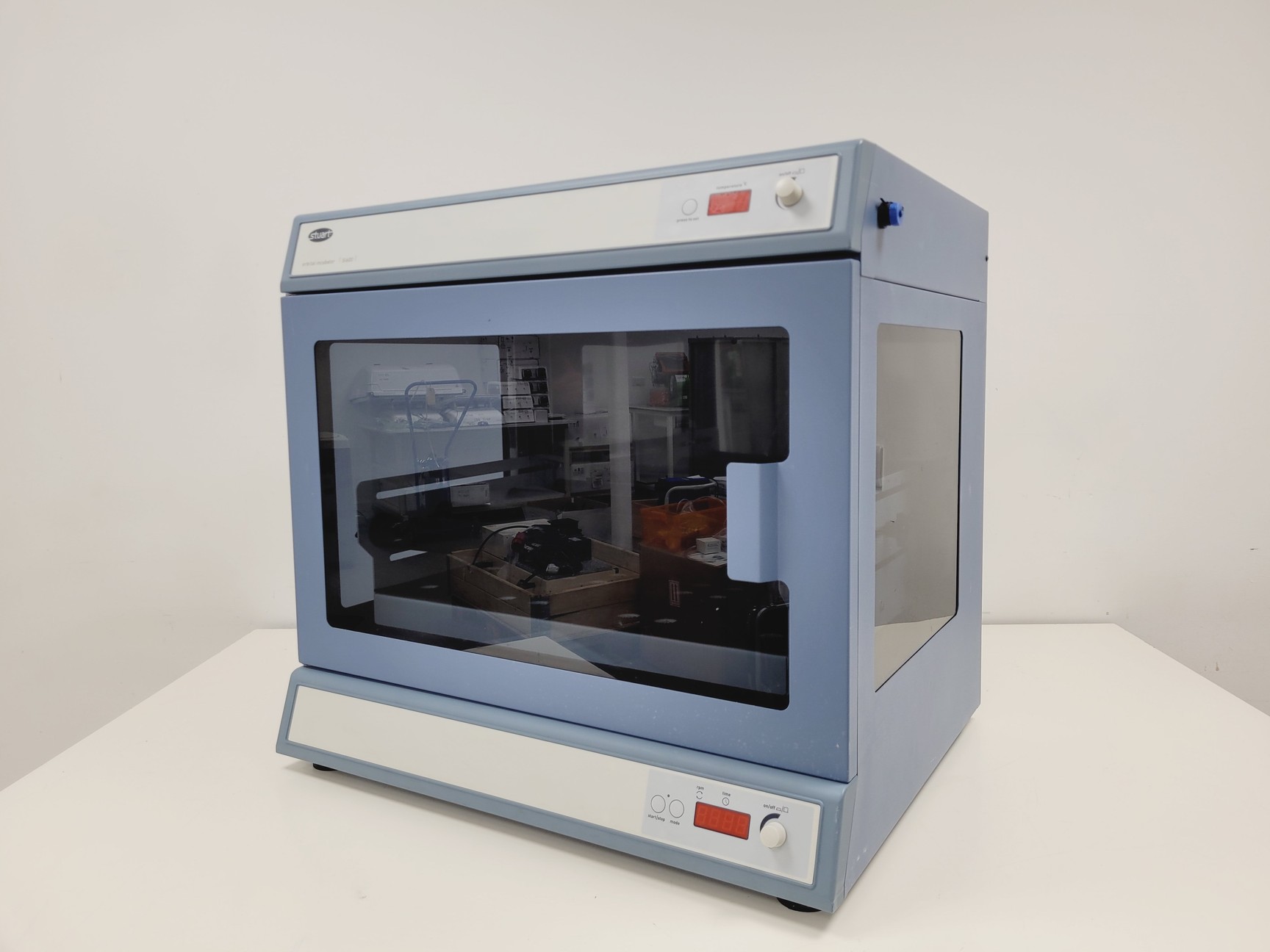 Image of Stuart SI600 Shaking Incubator