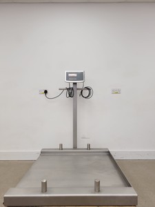 Thumbnail image of Minebea IFS4-300LL-I Weighing Platform w/ Sartorius Combics 1