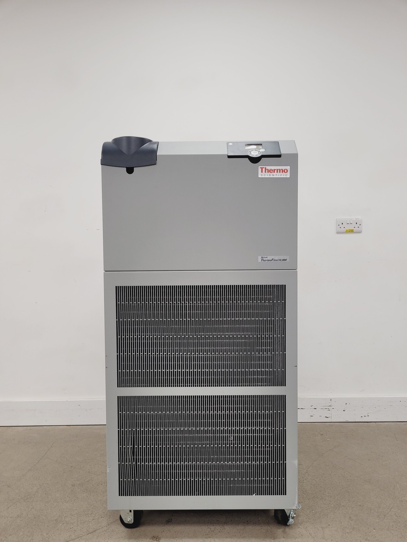 Image of Thermo Neslab ThermoFlex10,000 Recirculating Chiller Lab