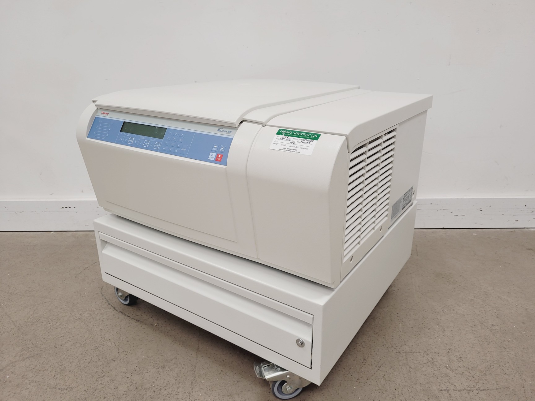 Image of Thermo Scientific Heraeus Multifuge X3R Centrifuge with TX-1000 Rotor Lab