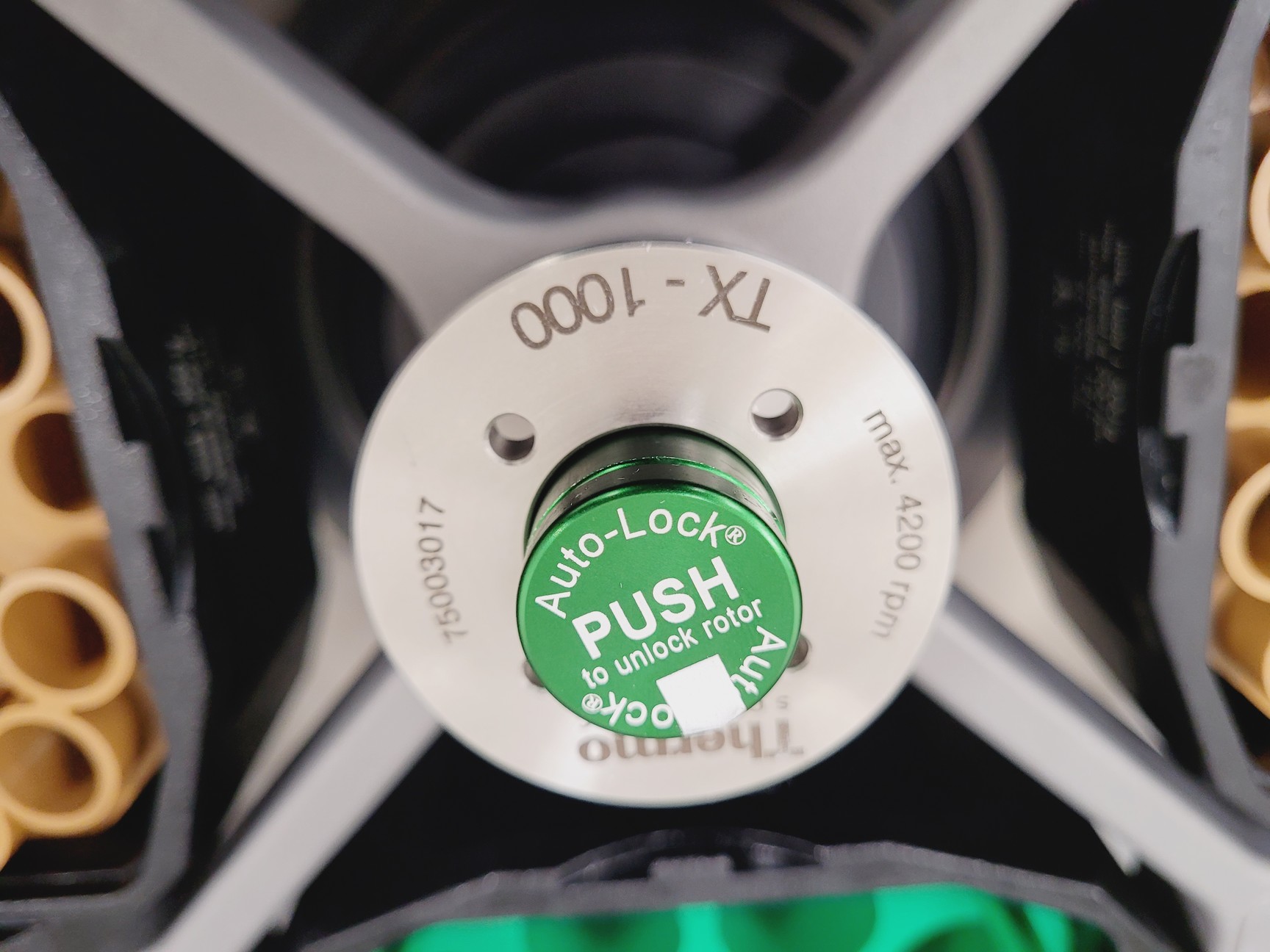 Image of Thermo Scientific Heraeus Multifuge X3R Centrifuge with TX-1000 Rotor Lab